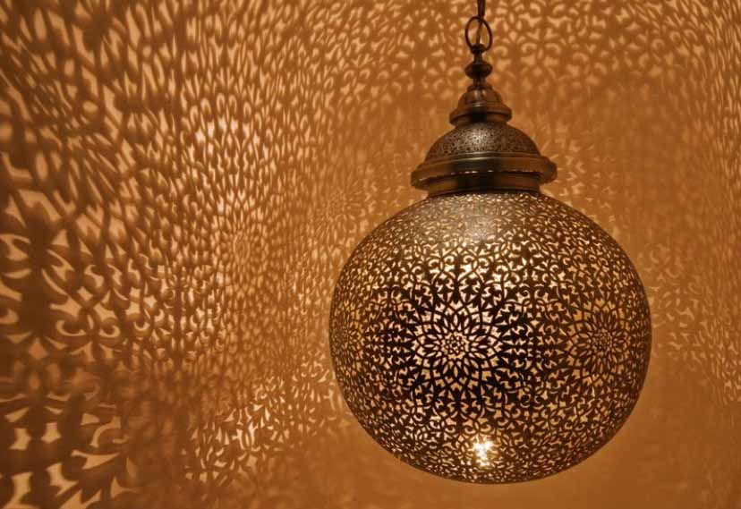 Lightining Hanging