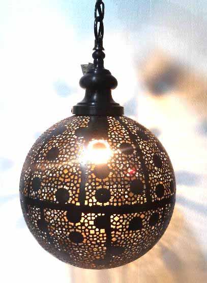 Lightining Hanging