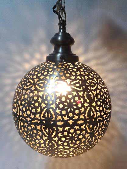 Lightining Hanging