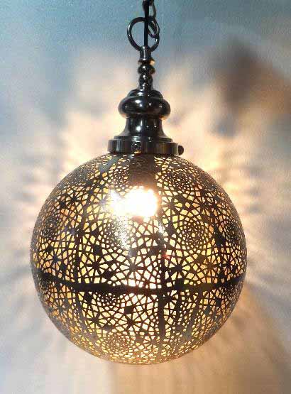 Lightining Hanging